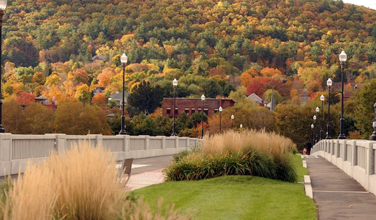 An Urban Corning Guide To: The Perfect Fall Weekend